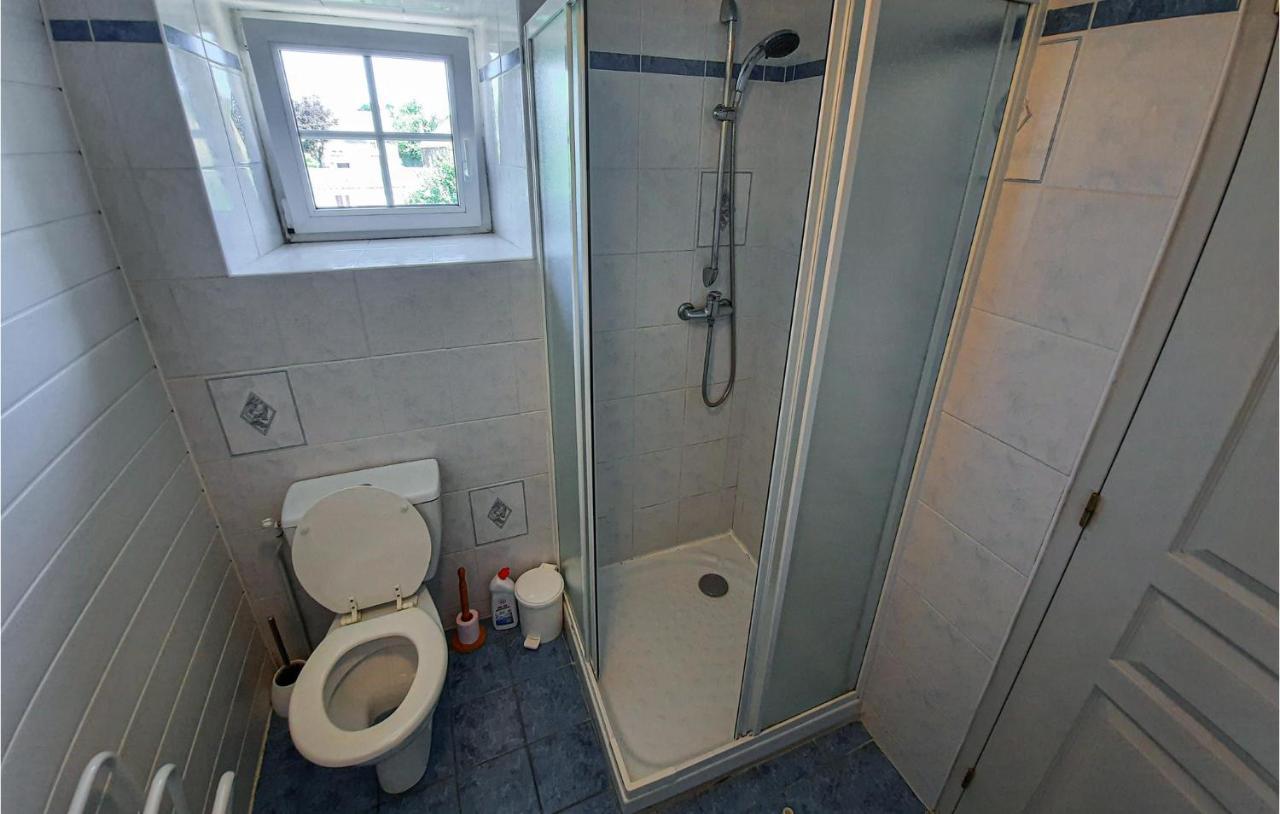 Amazing Apartment In Roz-Landrieux With Kitchen المظهر الخارجي الصورة