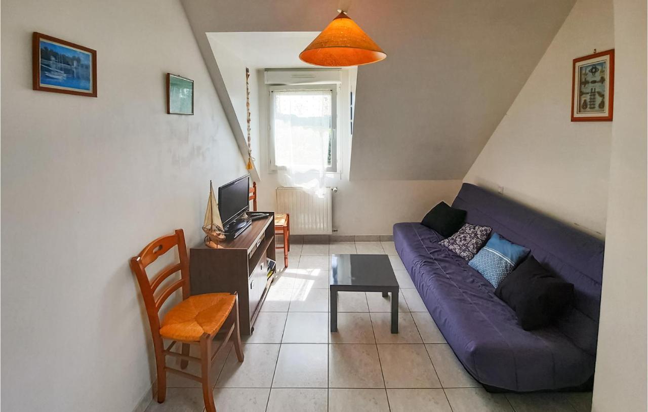 Amazing Apartment In Roz-Landrieux With Kitchen المظهر الخارجي الصورة
